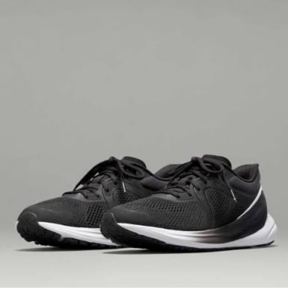women’s blissful running lululemon sneakers